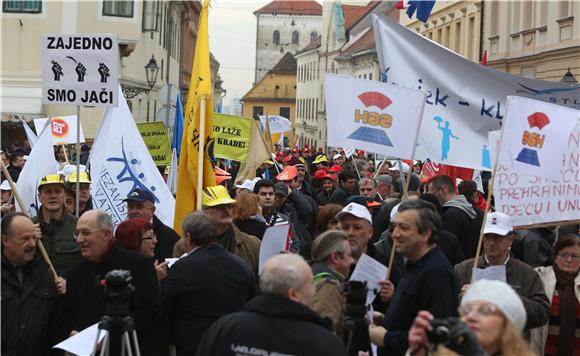 Sindikati poručuju europskim liderima: Radnici trebaju nadu