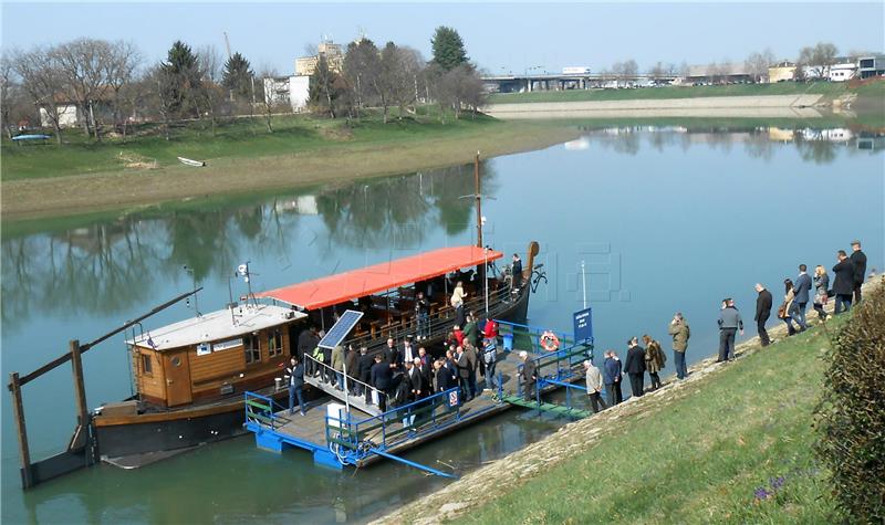 Zaplovila Žitna lađa, nova turistička atrakcija na Kupi