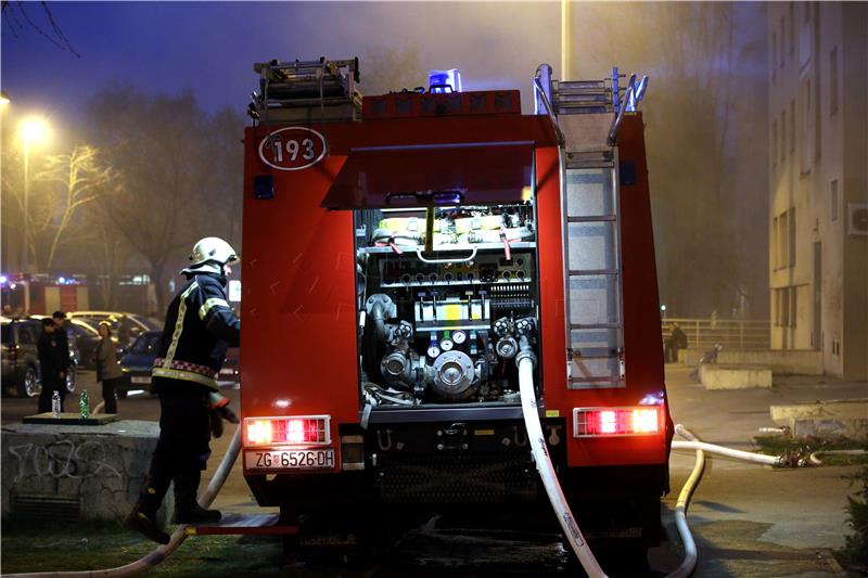 Zagreb - požar u garaži zgrade na Jarunu