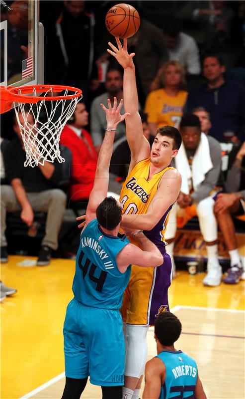 NBA: Zubac 10 koševa, Lakersi poraženi od Clevelanda