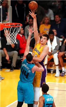 NBA: Zubac 10 koševa, Lakersi poraženi od Clevelanda