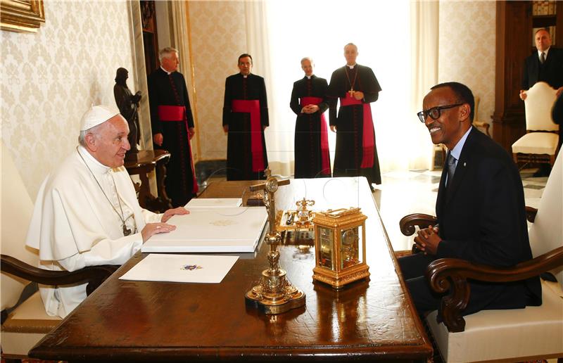 VATICAN POPE RWANDA PRESIDENT