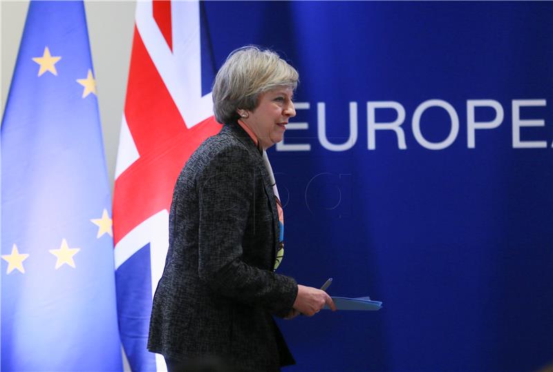 May će pokrenuti Brexit 29. ožujka