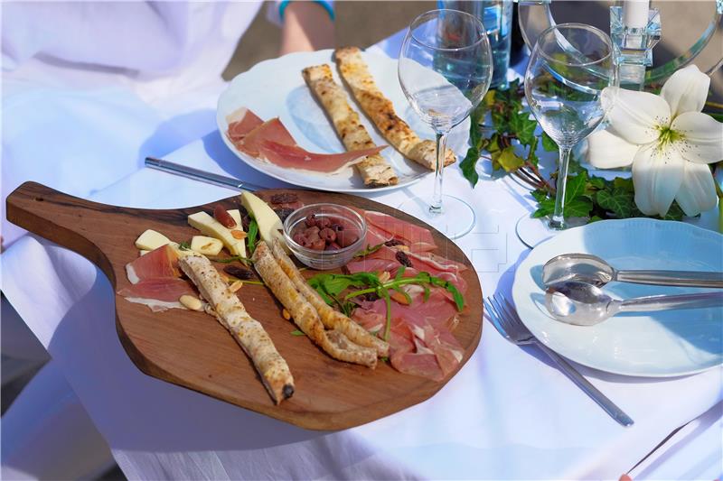 Le Dîner en Blanc u Zagrebu