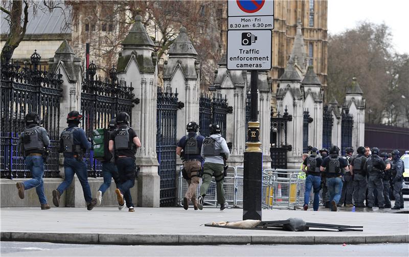 BRITAIN LONDON SHOTS FIRED NEAR PARLIAMENT