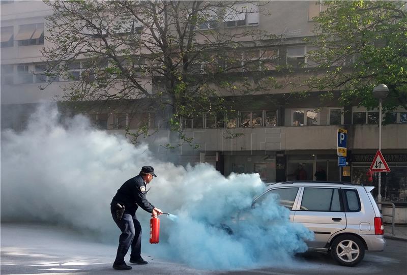 Požar na automobilu u središtu Splita