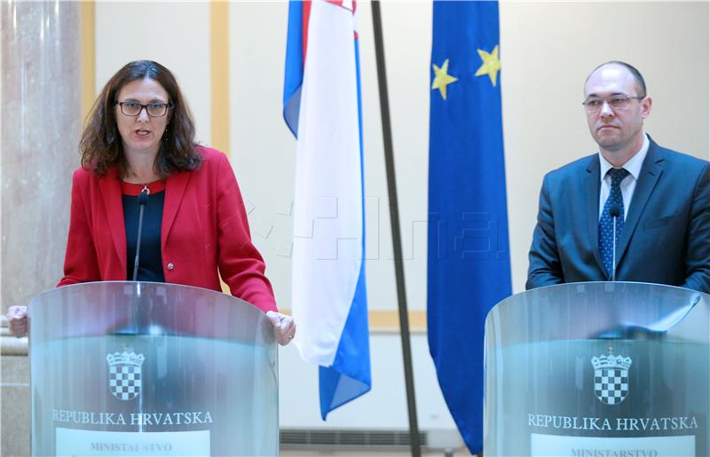 Ministar Stier s povjerenicom EK Ceciliom Malmström