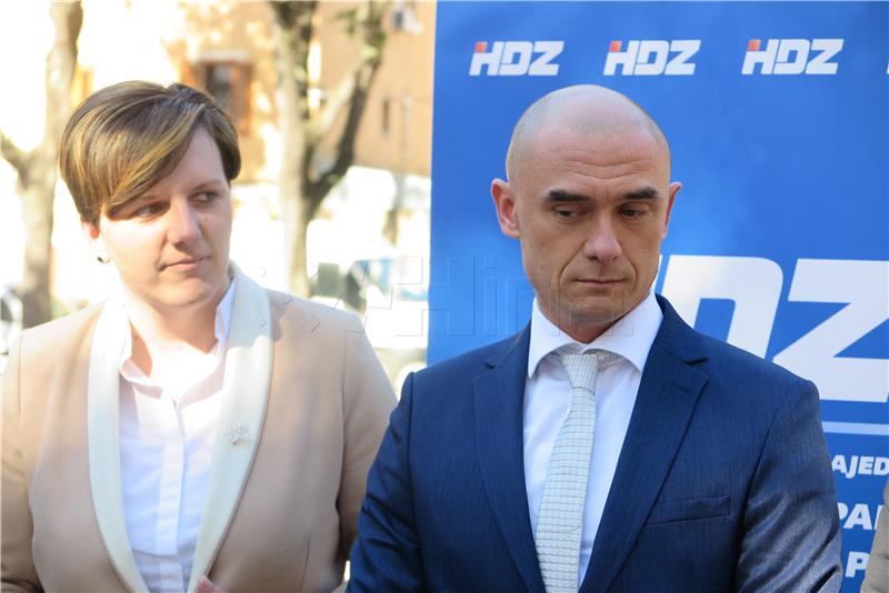 Pula: HDZ-ov kandidat za gradonačelnika Mirko Jurkić i HDZ-ova kandidatkinja za istarsku županicu Monika Udovičić