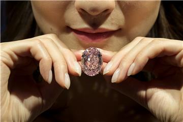 CHINA HONG KONG AUCTIONS SOTHEBYS PINK STAR DIAMOND