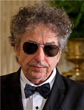 (FILE) USA SWEDEN LITERATURE NOBEL PRIZE BOB DYLAN