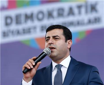 Turska: Kurdski vođa Demirtas počinje u zatvoru štrajk glađu