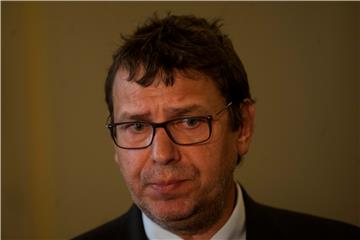 Žigmanov u ime Demokratskog saveza Hrvata u Vojvodini čestitao Vučiću