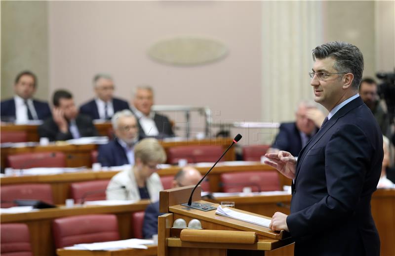 Plenković u Saboru brani zakon o Agrokoru