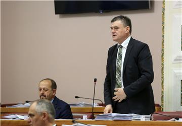 Sabor: Vlaović upozorio na maćehinski odnos prema poljoprivredi