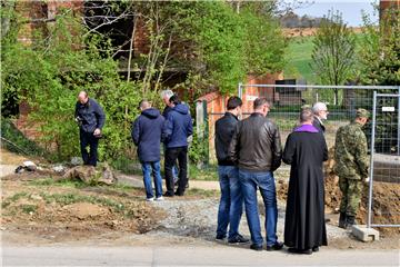 U Bogdanovcima ekshumirani posmrtni ostaci osobe iz Domovinskog rata