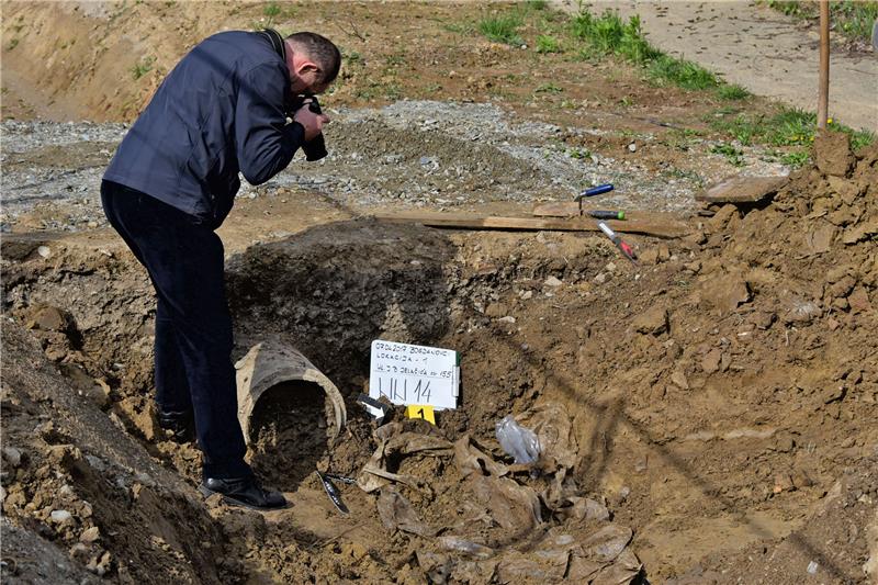 U Bogdanovcima ekshumirani posmrtni ostaci osobe iz Domovinskog rata