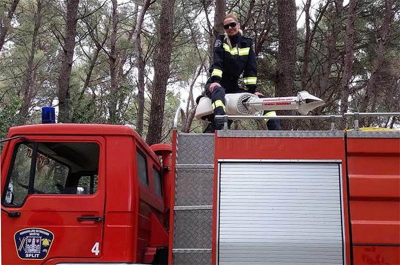 Splitska vatrogaskinja Tanja gasi požare i vozi kamion od 20 tona