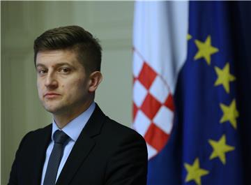 Croatian Finance Minister says not considering resigning over Agrokor