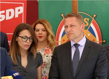 Konferencija za medije na temu potpisivanje platforme koalicije stranaka SDP, HNS, HSS i HSU