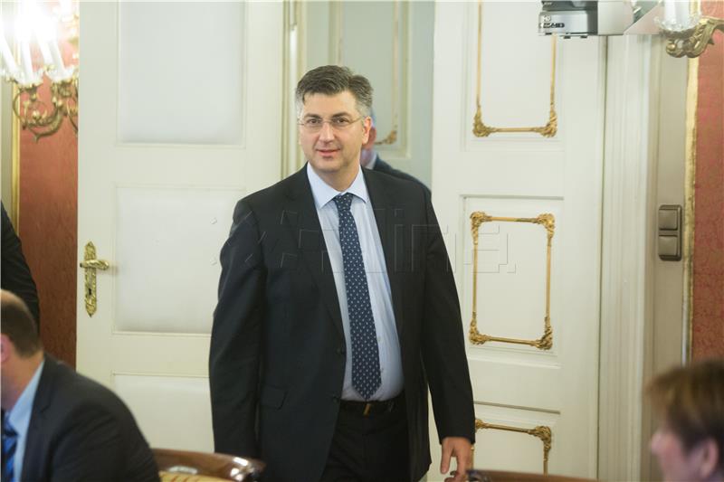 Plenković: Normalna komunikacija ministrice Žalac i Dobrovića