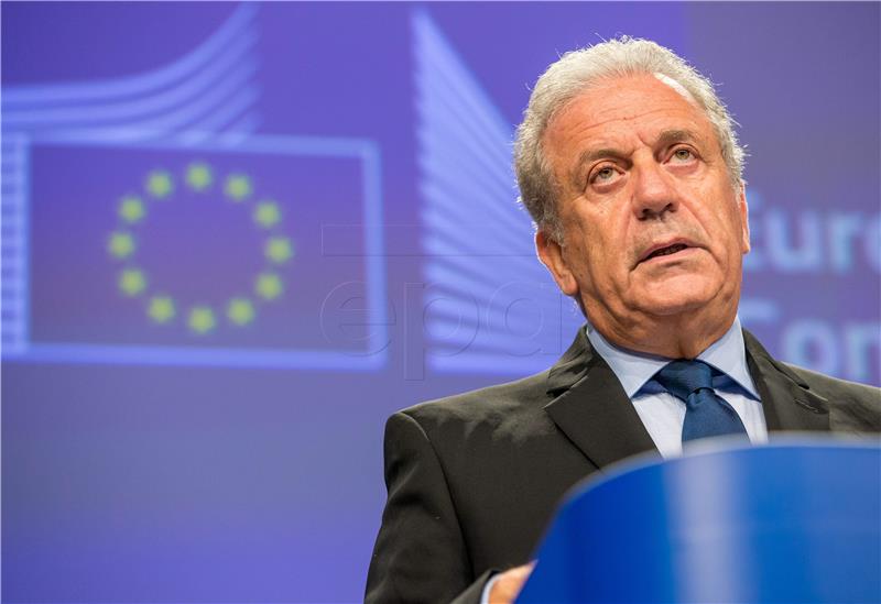 Avramopoulos uvjeren da će zastoji na hrvatsko-slovenskoj granici uskoro biti prošlost