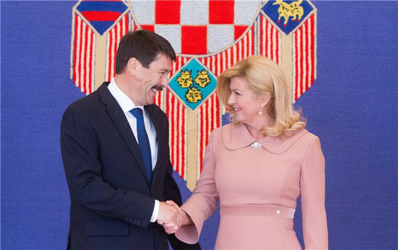 Croatian, Hungarian presidents talk energy, transport, cross-border cooperation