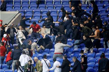 EL - Lyon pobijedio Bešiktaš, neredi na stadionu i u gradu