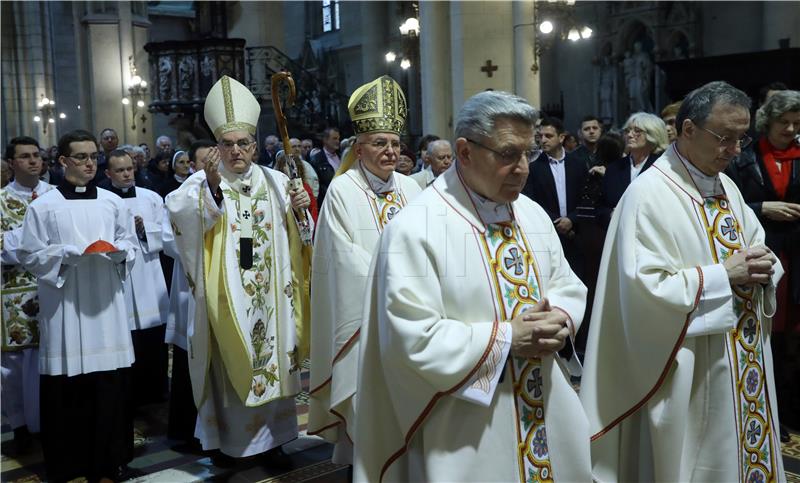 Uskrsno euharistijsko slavlje u zagrebačkoj katedrali