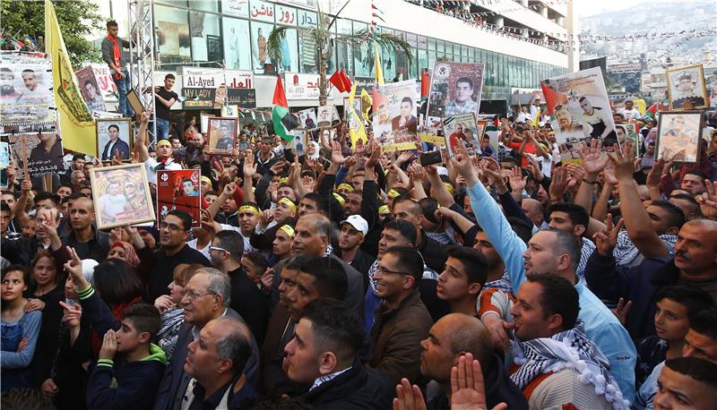 Više od tisuću zatvorenih Palestinaca štrajka glađu