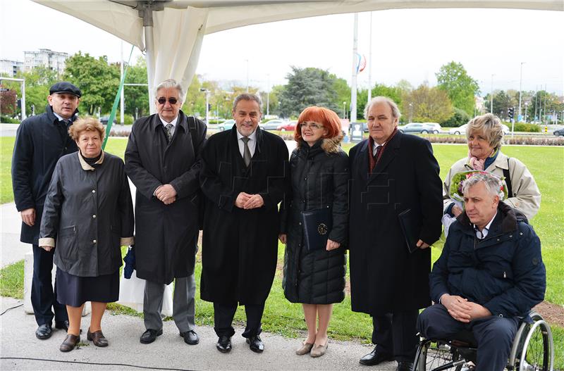 Ugovor o modeliranju izvedbene skice - modela i izradi kipa Franje Tuđmana