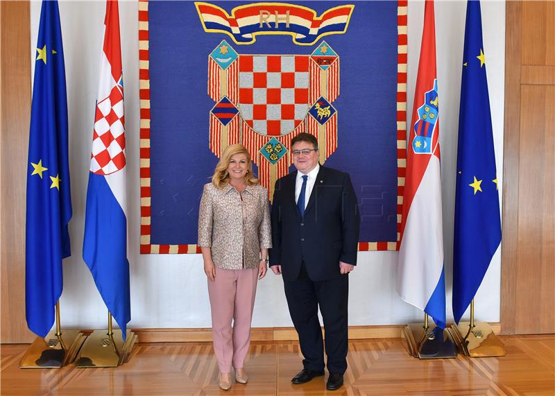 Croatian president receives Lithuanian foreign minister