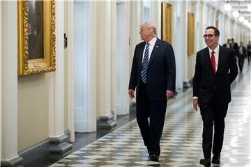 USA TRUMP MNUCHIN