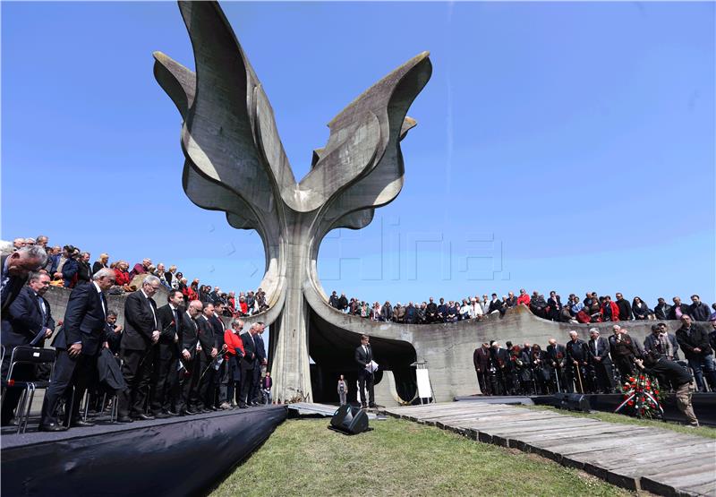 Antifascist fighters, Serb National Council commemorate Jasenovac victims