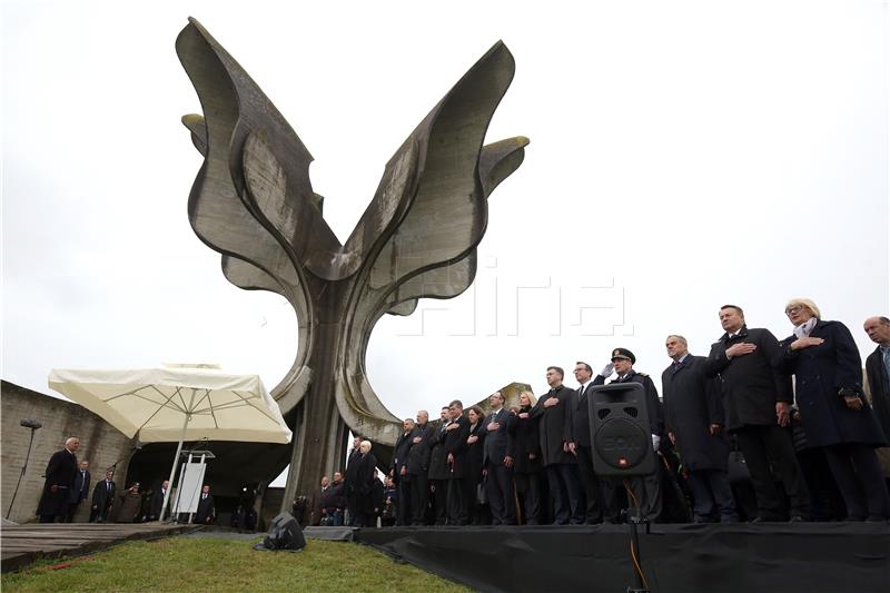 Parliament commemorates Jasenovac victims