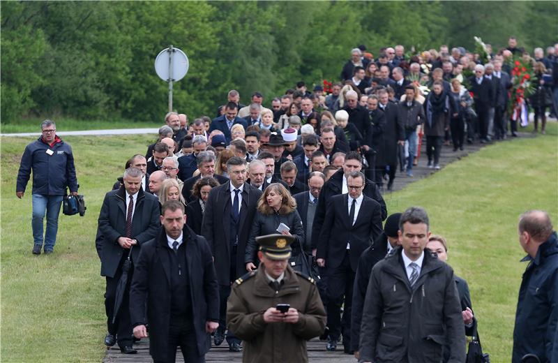 U Jasenovcu održana komoracija žrtvama pod pokroviteljstvom Hrvatskog sabora