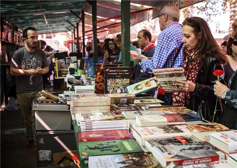 SPAIN LITERATURE BOOK DAY