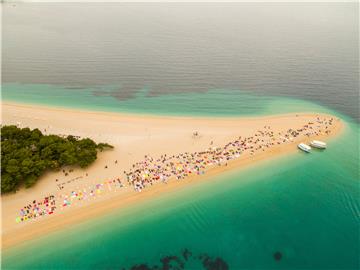 Akcija mladih za Zlatni rat i izmjenu zakona o pomorskom dobru