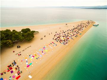 Ministarstvo: Poništena dodjela koncesije za plažu "Zlatni rat"