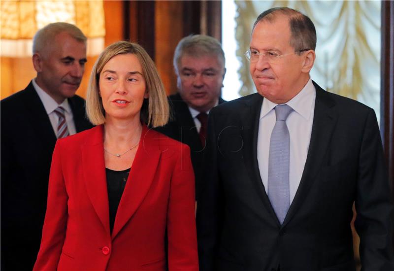 Ukrajina: istraga o smrti promatrača; Mogherini i Lavrov za poštivanje sporazuma