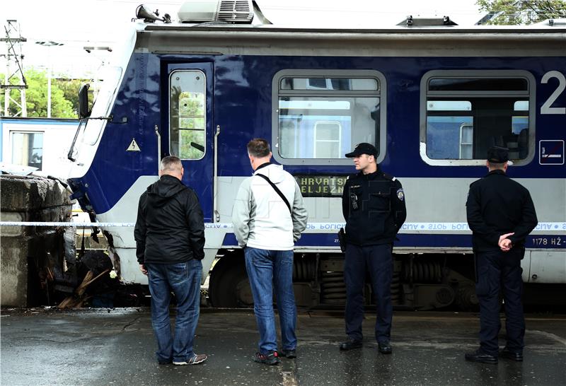 Na zagrebačkom Glavnom kolodvoru vlak se zabio u betonski blok