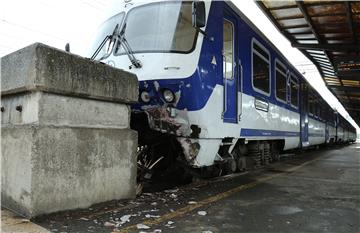 Na zagrebačkom Glavnom kolodvoru vlak se zabio u betonski blok