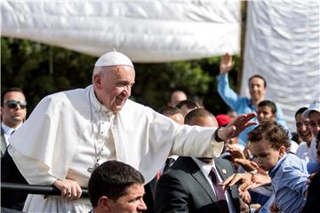 Papa Franjo poziva na posredovanje u krizi sa Sj.Korejom i izbjegavanje rata