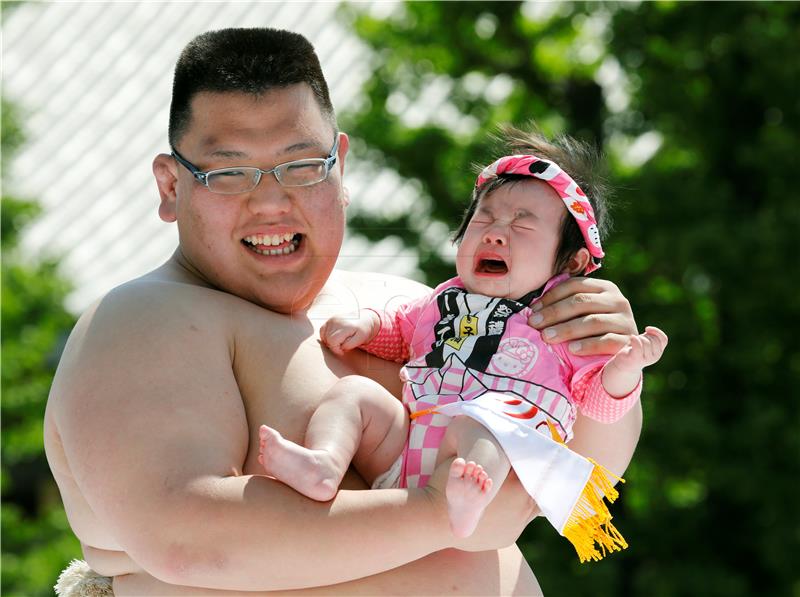 JAPAN BABY CRYING CONTEST