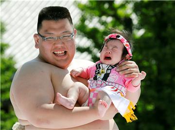 JAPAN BABY CRYING CONTEST