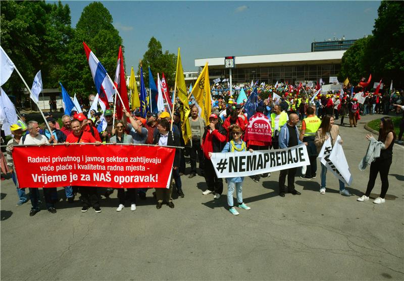 Slavonski Brod: Prosvjedno obilježavanje Međunarodnog praznika rada