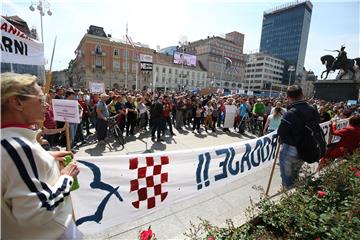 'Prosvjed protiv Todorića, Vlade i svih uhljeba' u Zagrebu