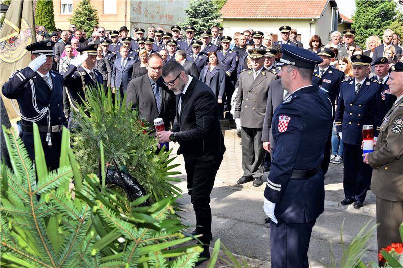 Obilježavanje 26. obljetnice ubojstva 12 hrvatskih redarstvenika u Borovu 