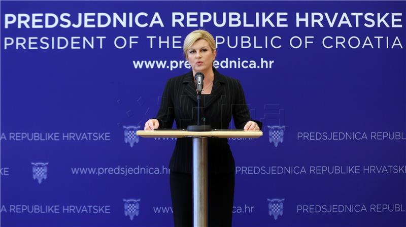 Obraćanje Predsjednice Grabar-Kitarović nakon razgovora sa čelnicima stranaka