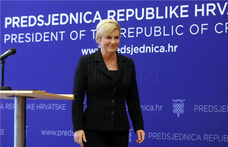 Obraćanje Predsjednice Grabar-Kitarović nakon razgovora sa čelnicima stranaka