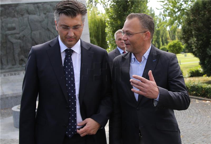 Plenkovic to speak with Hasanbegovic and Esih next week